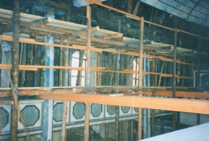 1993 - das Baugerüst entsteht